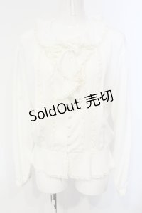 INGEBORG / くるみボタンラッフルフリルブラウス  シロ O-25-04-24-056-LO-BL-IG-OS