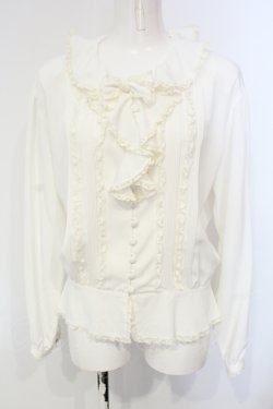 画像1: INGEBORG / くるみボタンラッフルフリルブラウス  シロ O-25-04-24-056-LO-BL-IG-OS