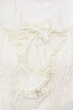 画像2: INGEBORG / くるみボタンラッフルフリルブラウス  シロ O-25-04-24-056-LO-BL-IG-OS