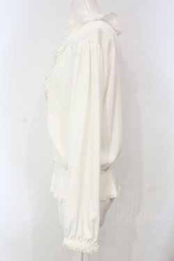 画像3: INGEBORG / くるみボタンラッフルフリルブラウス  シロ O-25-04-24-056-LO-BL-IG-OS