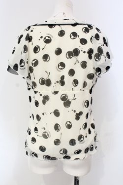 画像3: INGEBORG / チェリープリントシフォントップス 9 オフシロ×クロ O-25-04-24-062-LO-TO-IG-OS