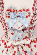 画像2: BABY,THE STARS SHINE BRIGHT / Berry Berry Strawberry Parfait〜くみゃちゃんアイスを添えて〜ジャンパースカートII  サックス O-25-04-24-019-BA-OP-IG-OS (2)