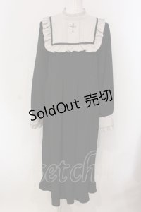 DearMyLove / クロス刺繍シスターワンピース 3L クロ×グレー O-25-04-26-061-EL-OP-IG-OS