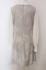 画像4: 【SALE】DearMyLoveRose / レースレイヤードレースアップワンピース 3L グレー O-25-04-26-062-EL-OP-IG-ZT337 (4)
