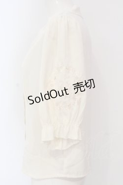 画像2: an another angelus / 袖カットワークブラウス  アイボリー O-25-04-26-068-CA-BL-IG-OS