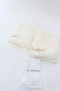 axes femme POETIQUE / ロゴチャームグローブ  キナリ O-25-04-27-063-AX-ZA-OW-OS
