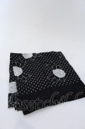 INGEBORG / カメリアリボンスカーフ  クロ×シロ O-25-04-27-082-LO-ZA-IG-OS