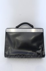 artherapie / ATメタルプレート2 2WAYボックスショルダー 25ｃｍ×34ｃｍ×8.5ｃｍ（公式記載） ブラック O-25-04-27-023-GO-BG-OW-OS