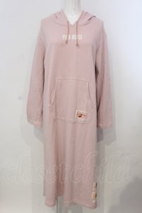 PINK HOUSE / ロゴプリントフードワンピース  ピンク O-25-04-28-019-LO-OP-OW-OS
