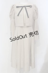 Maison de FLEUR Petite Robe / クロエが微笑むワンピース S ベージュ O-25-04-29-052-EL-OP-IG-OS