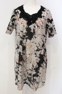 INGEBORG / フラワーペイズリーチュニック 9 クロ O-25-04-29-064-LO-OP-IG-OS