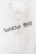 Ozz Croce / サイドギャザーロングTシャツ  アイボリー O-25-04-29-088-OO-TO-IG-OS