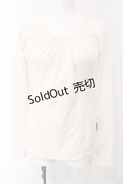 画像1: Ozz oneste / ギャザーネック裏起毛カットソー  アイボリー O-25-04-29-090-OO-TO-IG-OS