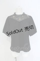 Fi.n.t / ヨークローズ刺繍プルオーバーブラウス F クロ O-25-04-30-1122-CA-BL-OW-OS