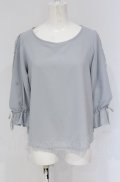 F&A / スリットチュールレーススリーブプルオーバーブラウス F ブルーグレー O-25-04-30-1129-LO-BL-OW-OS