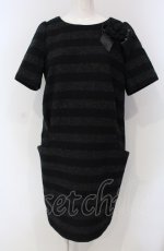 画像1: 【SALE】INGEBORG / カメリアコサージュボーダーウールワンピース 9 クロ×グレー O-25-04-30-1023-LO-OP-IG-ZT367 (1)