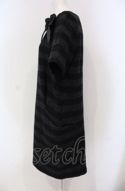 画像3: INGEBORG / カメリアコサージュボーダーウールワンピース 9 クロ×グレー O-25-04-30-1023-LO-OP-IG-ZT367