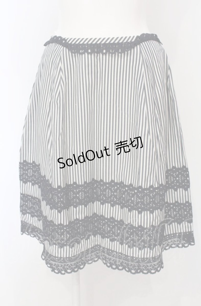 画像1: 【SALE】Jane Marple / レース配色ストライプスカート M オフシロ×ネイビー O-25-04-30-2096-JM-SK-IG-ZT376 (1)