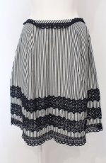 画像1: 【SALE】Jane Marple / レース配色ストライプスカート M オフシロ×ネイビー O-25-04-30-2096-JM-SK-IG-ZT376 (1)