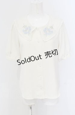 画像1: Fi.n.t / デルフィニウム刺繍ビッグカラーブラウス  アイボリー O-25-04-30-2017-CA-TO-IG-OS