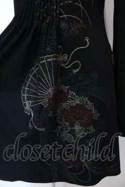 画像2: Ozz oneste / 扇プリントカットワンピース  ブラック O-25-05-05-057-OO-OP-IG-OS