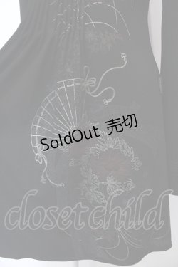 画像2: Ozz oneste / 扇プリントカットワンピース  ブラック O-25-05-05-057-OO-OP-IG-OS