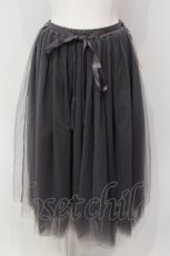 画像1: 【SALE】Maison de FLEUR / レイヤードチュールスカート  ライトグレー O-25-09-03-1013-LO-SK-IG-ZT008 (1)