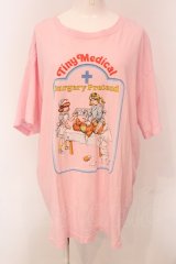 Candy Stripper / TINY MEDICAL BIG Tシャツ 2 ピンク O-25-05-08-054-PU-TS-IG-OS