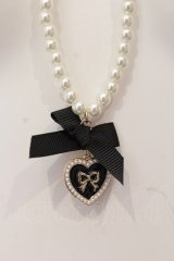 m petit by misako / AM*NIPLリボンネックレス  ゴールド×クロ×パール O-25-05-10-059-LO-AC-IG-OS