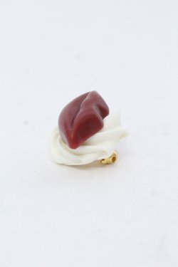 画像2: Q-pot. / リップクリームブローチ  シロ×ワイン O-25-05-10-065-QP-AC-OW-OS