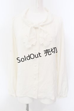 画像1: an another angelus / フォールリーフカットワークボウタイブラウス【洗える】 F アイボリー O-25-05-10-011-CA-BL-OW-OS