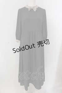 Maison de FLEUR Petite Robe canone / ブリジットが注ぐサイダーワンピース M グレー O-25-05-13-042-EL-OP-OW-OS