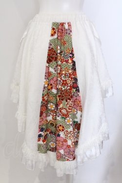 画像4: Qutie Frash / 和柄後ろロングパニエスカート  ホワイト×レッド O-25-05-13-006-QU-SK-OW-OS