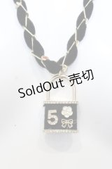 INGEBORG / パドロックネックレス  ゴールド×クロ O-25-05-14-060-LO-AC-OW-OS