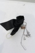 INGEBORG / サテンリボンプードルバッグチャーム  クロ×シルバー O-25-05-14-033-LO-ZA-IG-OS
