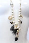 INGEBORG / シグネチャーモチーフパールロングネックレス  パール×ゴールド O-25-05-14-036-LO-AC-IG-OS
