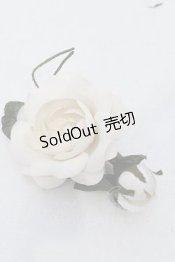 画像1: 【SALE】INGEBORG / カメリアパールコサージュブローチ  オフシロ O-25-05-14-038-LO-AC-IG-ZT006