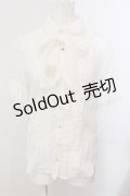 axes femme POETIQUE / ストーンボタンブラウス  オフシロ O-25-05-15-037-AX-BL-IG-OS