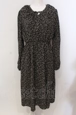 画像1: 【SALE】axes femme POETIQUE / 小花柄ロングワンピース M クロ O-25-05-15-040-AX-OP-IG-ZH (1)