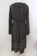 画像2: 【SALE】axes femme POETIQUE / 小花柄ロングワンピース M クロ O-25-05-15-040-AX-OP-IG-ZH (2)