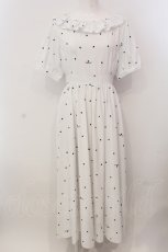 画像1: 【SALE】Maison de FLEUR Petite Robe / フリルカラードット柄ドレス M オフホワイト O-25-05-15-071-EL-OP-OW-ZT278 (1)