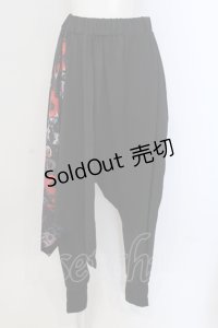 NieR Clothing / フラップ付きSARROUEL PANTS 【NieR ROSE】 パンツ  ブラック×レッド O-25-05-17-001-PU-PA-IG-OS