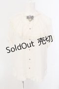 axes femme / ビッグフリルフェミニンブラウス M キナリ O-25-05-17-054-AX-BL-OW-OS