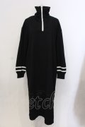 NieR Clothing / LOGO ZIPPER UNISEX LONGワンピース【ポケット付き】  ブラック O-25-05-17-020-PU-OP-IG-OS