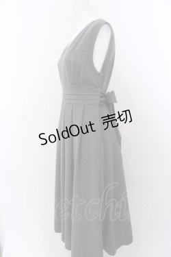 画像2: an another angelus / Vネックバックリボンワンピース  グレー O-25-05-18-043-CA-OP-IG-OS