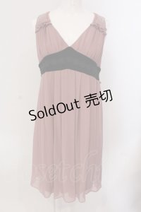 axes femme / 後ろラッフルフリルワンピース M ピンクベージュ O-25-05-19-008-AX-TO-OW-OS