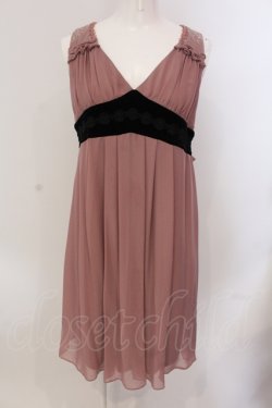 画像1: axes femme / 後ろラッフルフリルワンピース M ピンクベージュ O-25-05-19-008-AX-TO-OW-OS