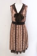 axes femme / レースプリントボウタイワンピース M ピンクージュ O-25-05-19-082-AX-OP-IG-OS