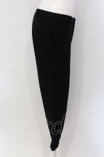 画像2: 【SALE】INGEBORG / 裾フリル使いパンツ 9号 クロ O-25-05-22-040-LO-PA-OW-ZT385 (2)