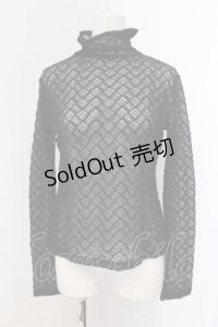 INGEBORG / リボン付き総レースタートルカットソー  クロ O-25-05-22-051-LO-TO-IG-ZI